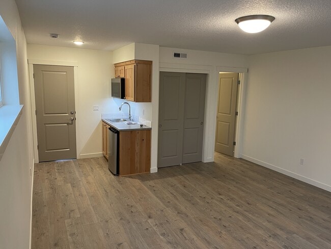 Photo - 2360 Kingwood St