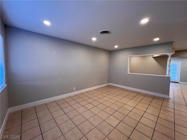 Photo - 2624 E Brady Ave