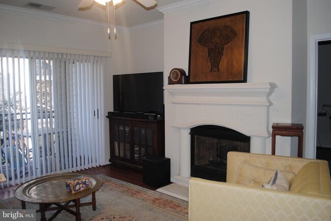 Building Photo - 12913 Centre Park Cir Unit 207