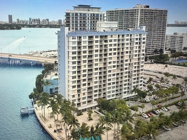 Aerial view - 1865 79th Street Cswy Unidad 3K