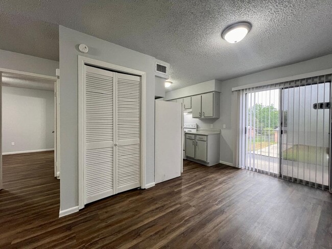 Photo - The Monark Apartments