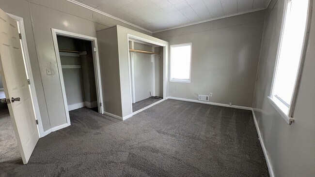Photo - 1521 E Kirby Ave Unit 1521