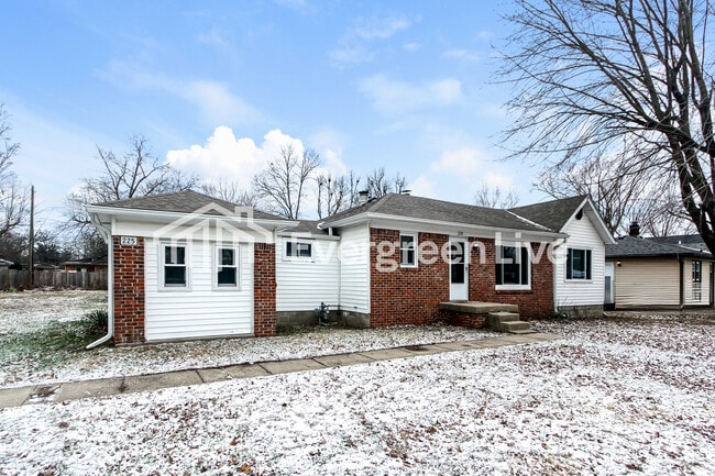 Photo - 225 Burke Ave