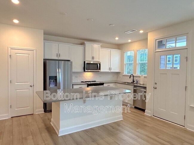 Photo - 1552 Cedar Tree Dr