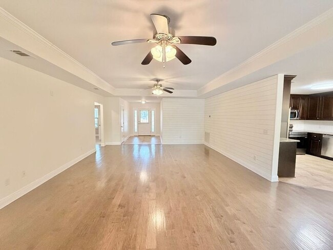 Photo - 7927 Silver Maple Dr