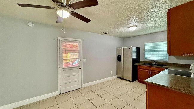 Photo - 1511 Mabbette St