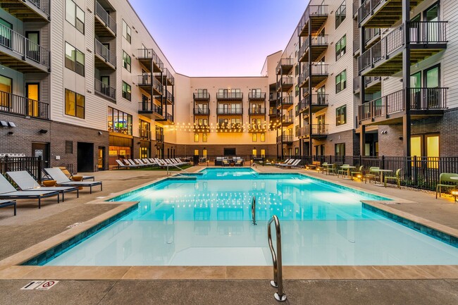 Building Photo - The Galaxy at Polaris