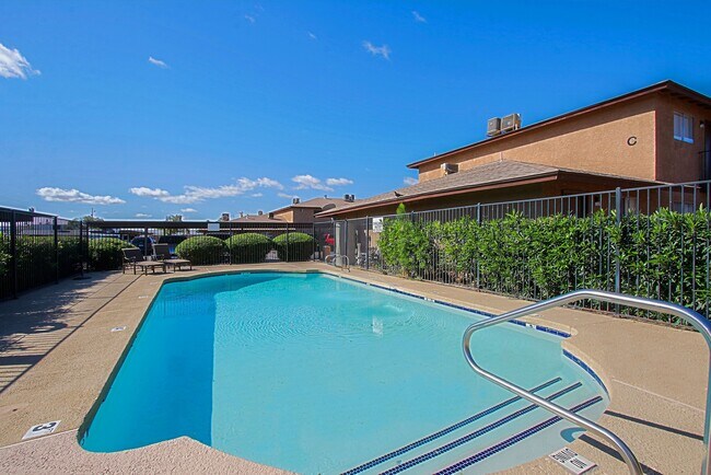 Aire Libre Apartment Homes