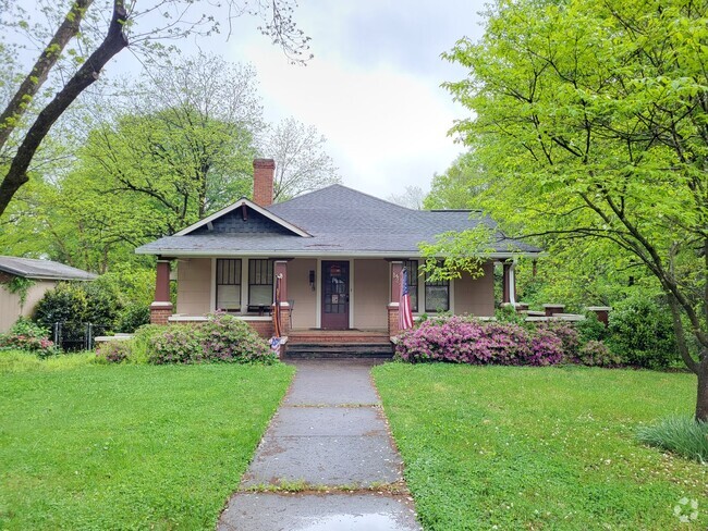 Building Photo - 1920s house in Mooresville