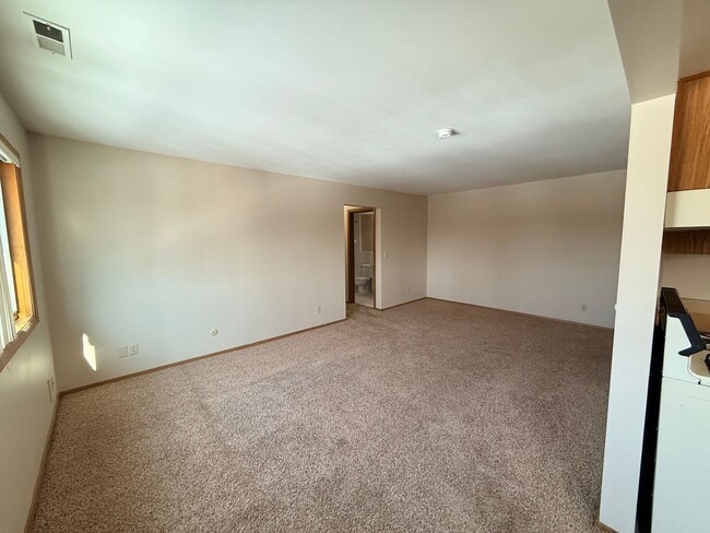 Photo - Indian Village Apartments 2 Bedroom/1.5 Bath - Third Floor Apartment Unidad IVA22