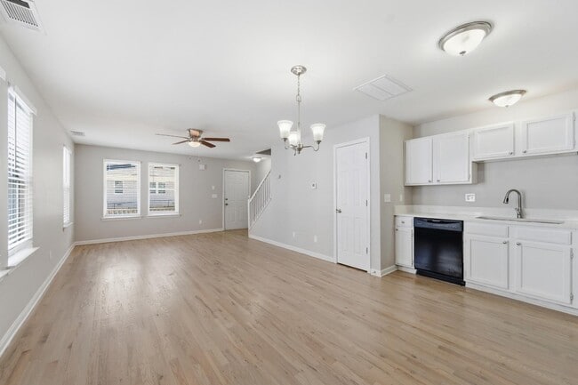 Photo - 1177 Arlington Ave SW