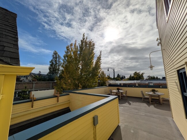 Photo - Elmwood Village