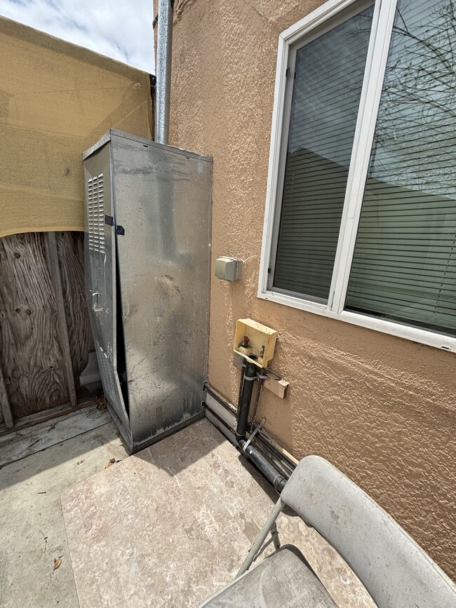 Photo - 1034 Ronan Ave
