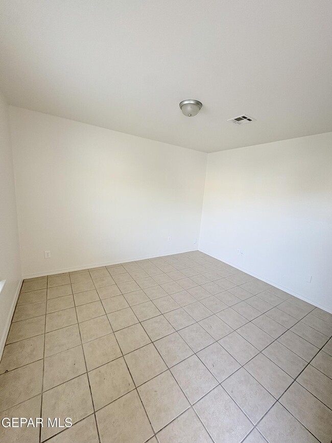 Photo - 2524 Porter Ave