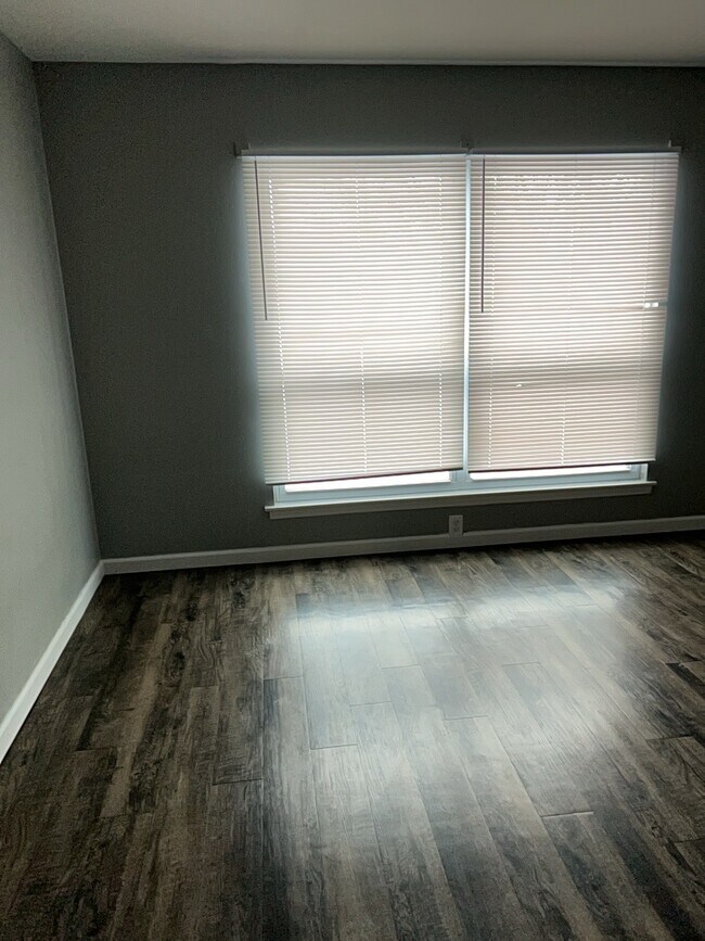 Photo - 607 Park Ave