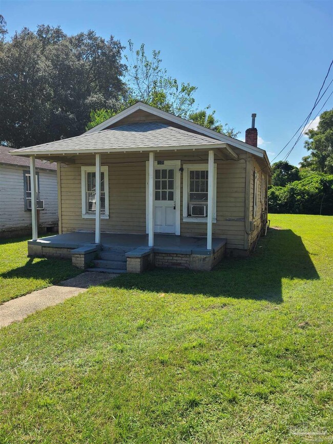 Building Photo - 1109 N S St Rental