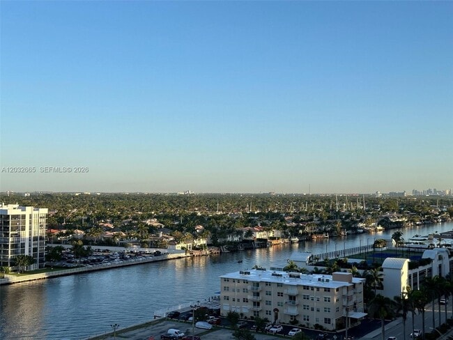 Building Photo - 3001 S Ocean Dr Unit 1429
