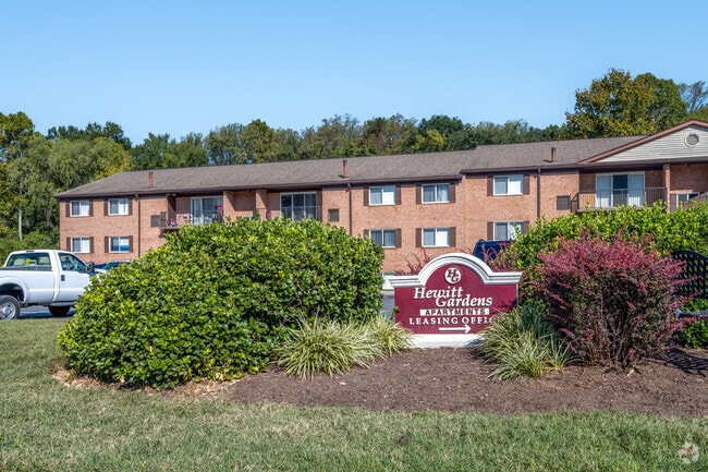 Exterior primario - Hewitt Gardens Apartments