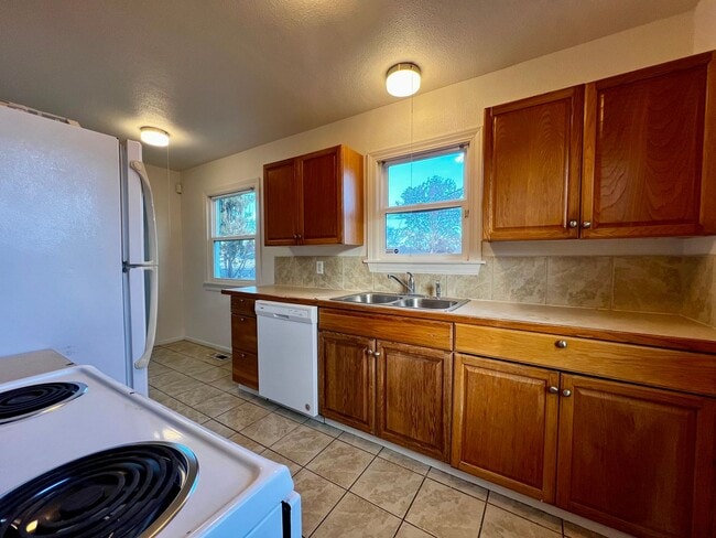 Photo - 1408 S 3rd Ave