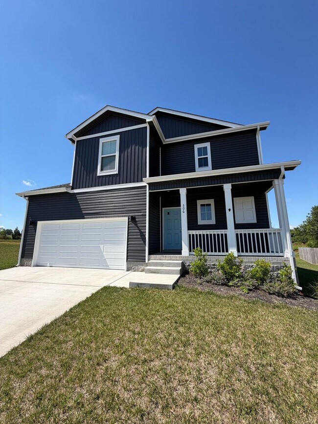 Building Photo - Exceptionally maintained, 3 bedroom home!