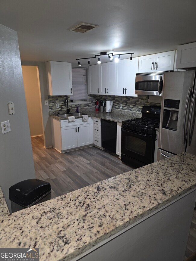 Photo - 2168 Palmyra Dr