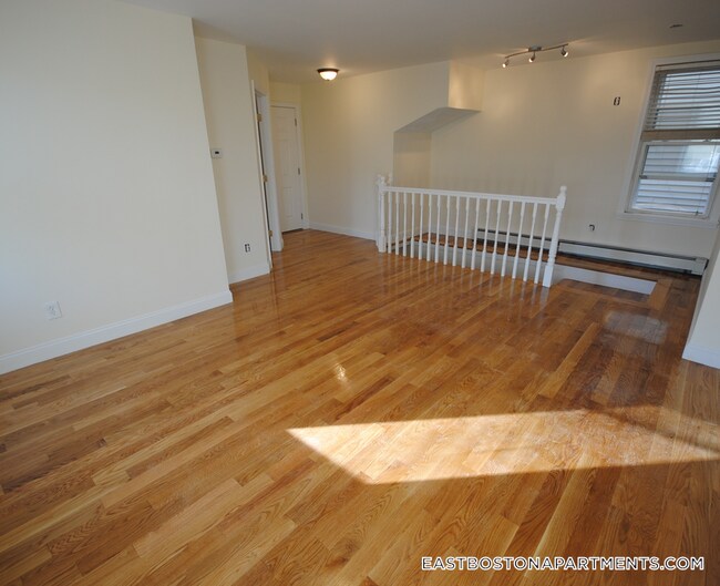 Photo - 30 Wordsworth St Unit 2