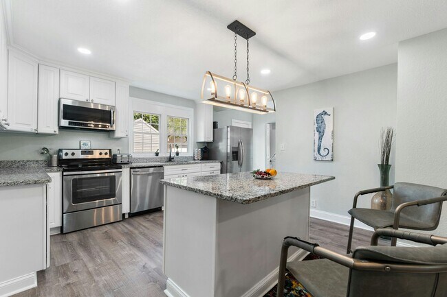 Photo - 9265 Hickory St