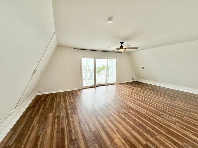 Photo - 1698 Redfish Point Rd