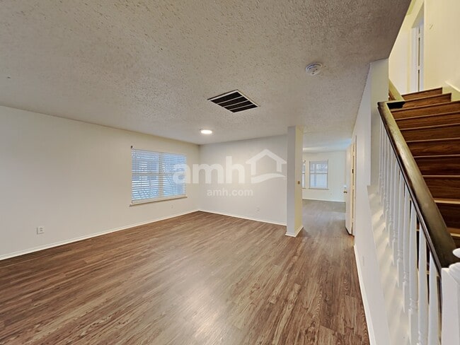 Photo - 6803 Lake Jackson Dr