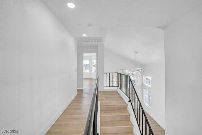 Photo - 5207 Silverheart Ave