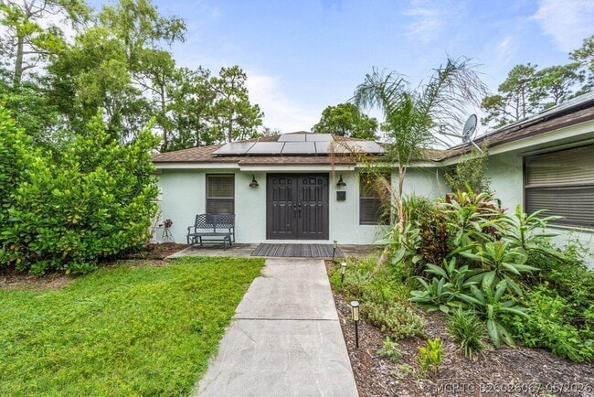 Photo - 3303 Custer Ave