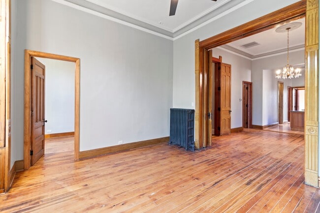Photo - 1512 W Jackson Blvd Unit 2nd Floor