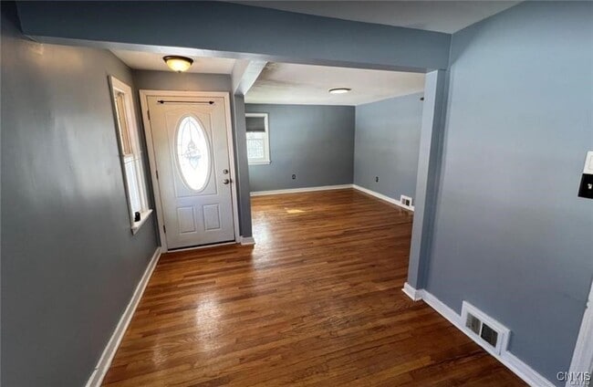 Photo - 6 Curtis Ave