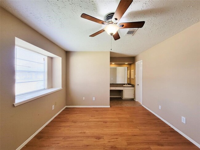 Photo - 20431 Jasperwood Ln