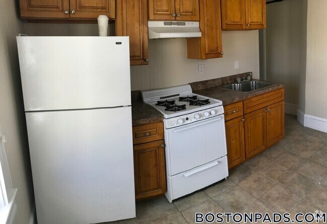 Building Photo - 402 Neponset Ave Rental