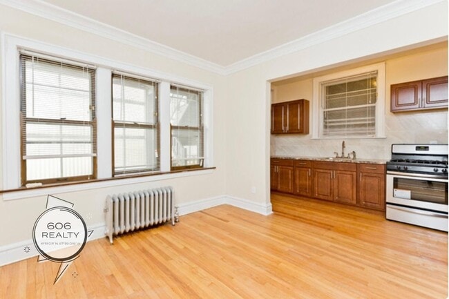 Photo - Berwyn Apts for Rent! Unit 6829-2E