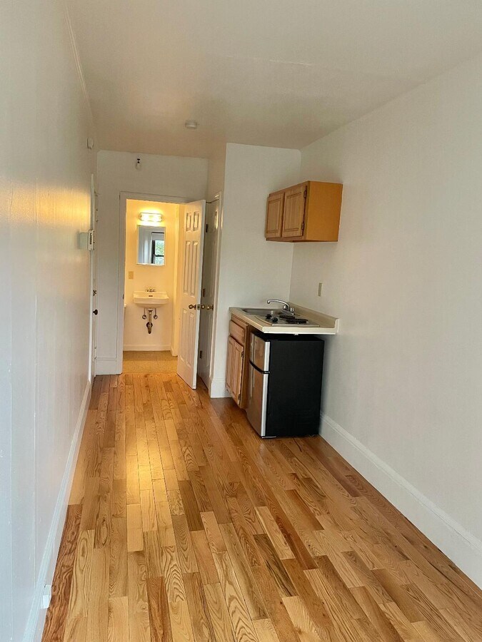 Photo - 1064 Beacon St Unit 14