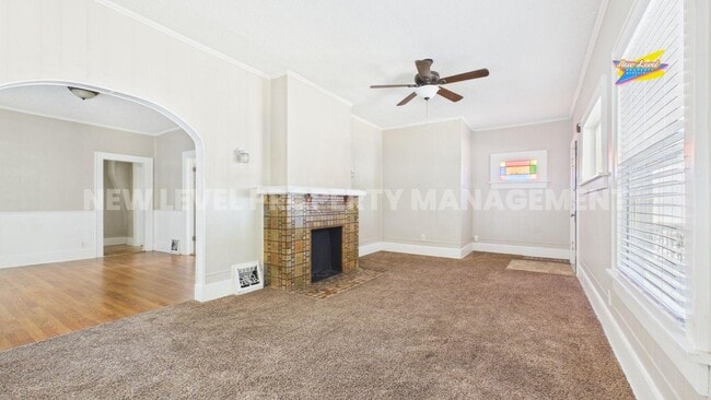 347 N Holyoke Pl