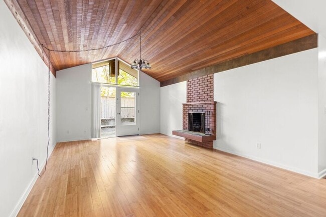 Building Photo - 6780 SW Canyon Terrace Unit #3