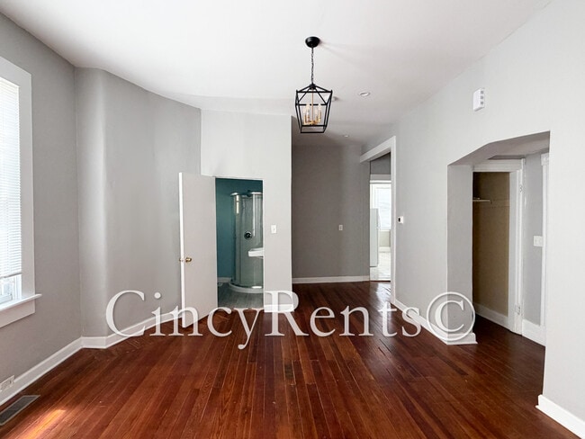 Photo - 2225 Washington Ave Unit 1