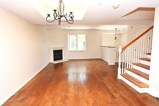 Photo - 1037 Loretta Ln