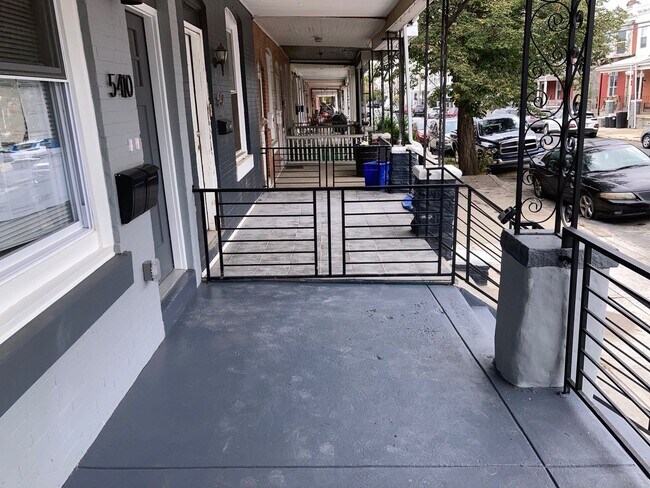 Photo - 5410 Pine St Unidad #1