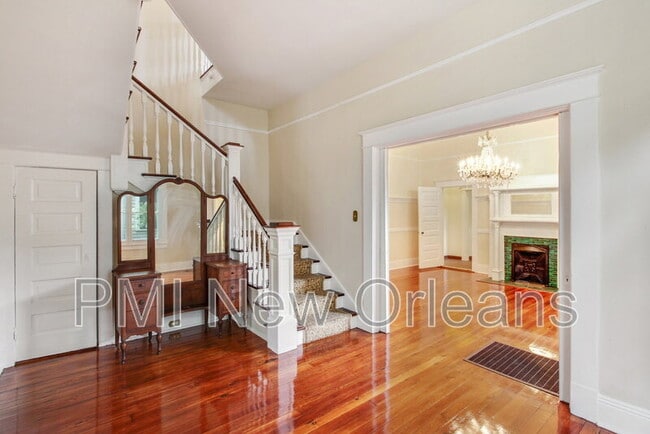 Photo - 810 Pine St