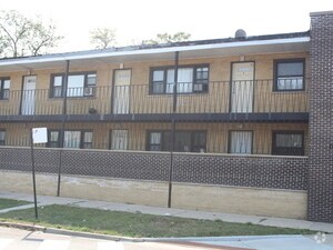 Building Photo - 7642 S Exchange Ave Unit 1 Rental