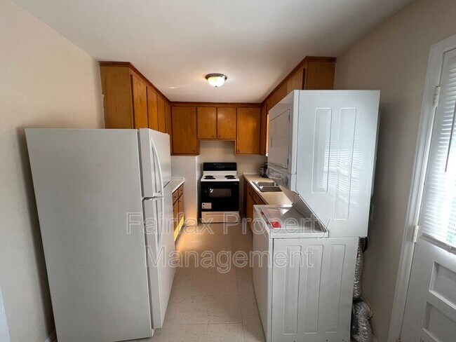 Photo - 1941 Morehead Ave