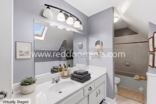 Photo - 1332A N College Ave Unit 1332a N