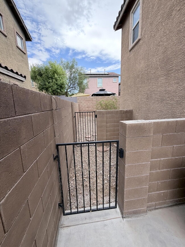 Photo - 3 bd 2.5 bath with LOFT