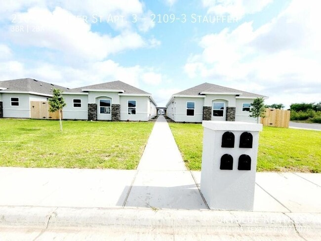 Photo - 2109 Stauffers St Unidad 2109-3 Stauffer