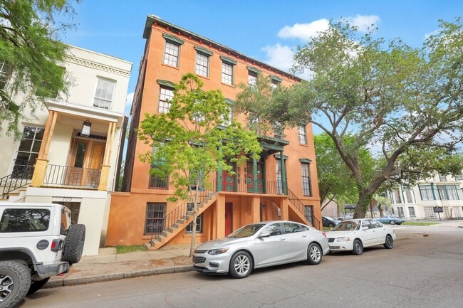 Photo - Downtown Savannah Condo for Rent