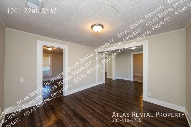 Photo - 1201 22nd St W